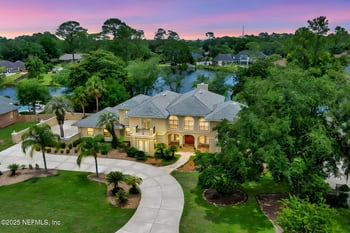 8227 Mar Del Plata St E, Jacksonville, FL 32256