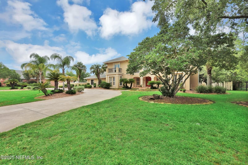 8227 Mar Del Plata St E, Jacksonville, FL 32256