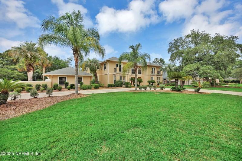 8227 Mar Del Plata St E, Jacksonville, FL 32256