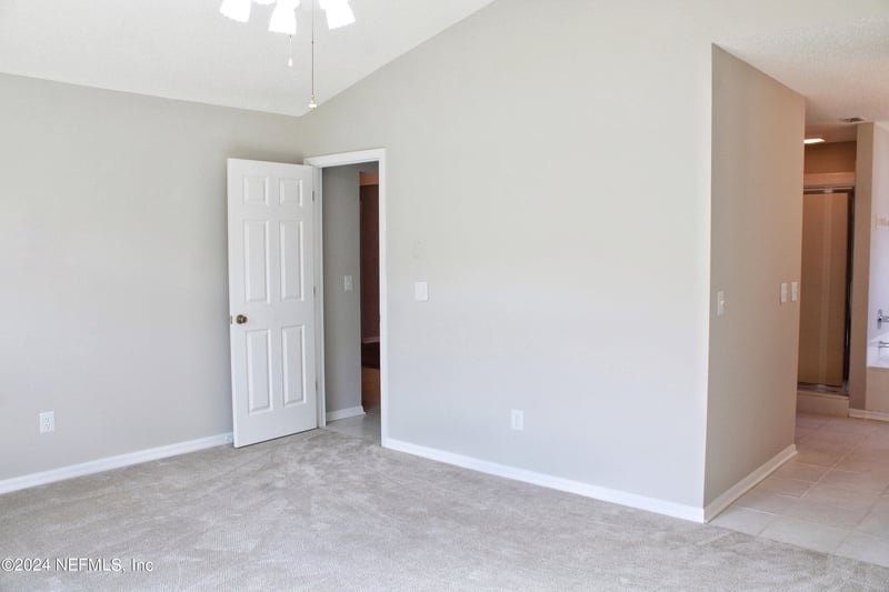 8229 Provincial Cir S, Jacksonville, FL 32277