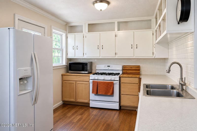 8231 Swan Lake Rd, Melrose, FL 32666