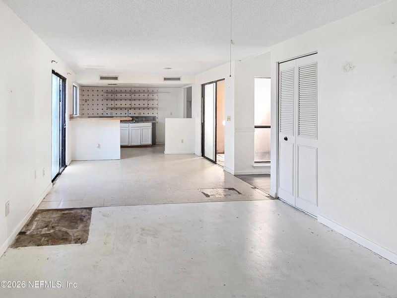 8231 Virgo St, Jacksonville, FL 32216