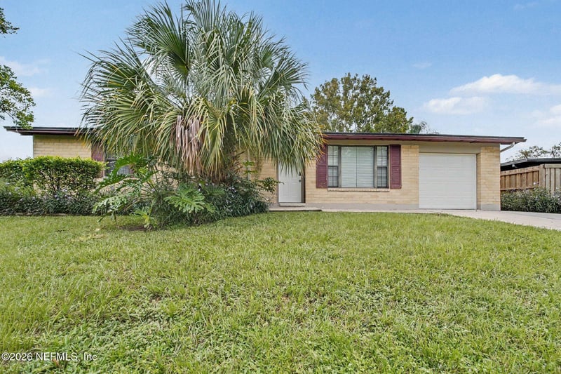 8232 Frost St N, Jacksonville, FL 32221