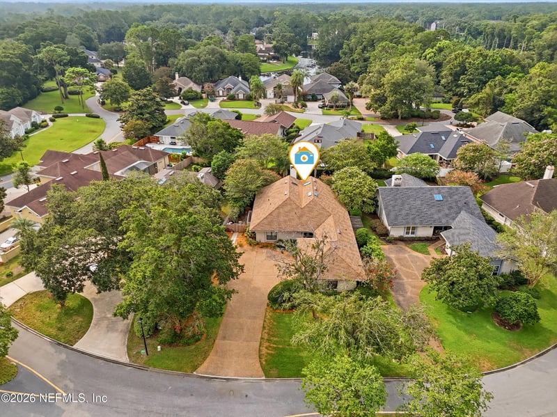 8237 Shade Tree Ct, Jacksonville, FL 32256