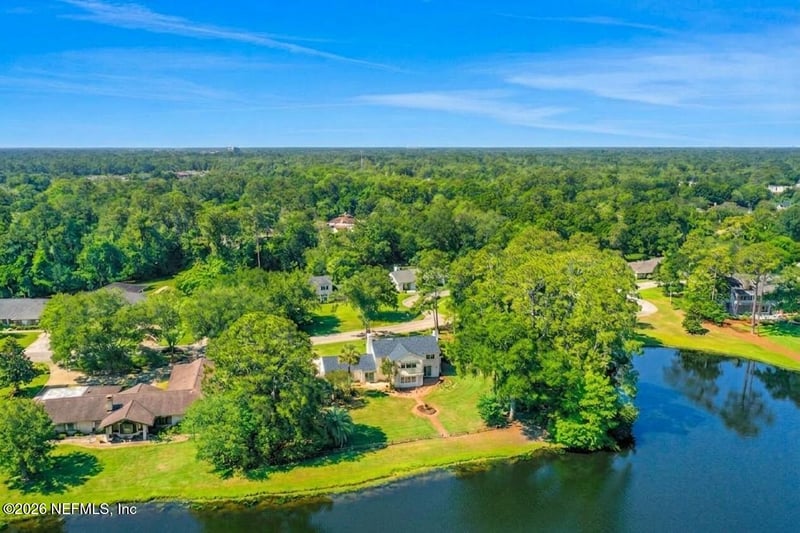 8239 Hollyridge Rd, Jacksonville, FL 32256