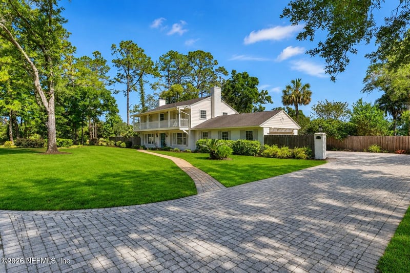 8239 Hollyridge Rd, Jacksonville, FL 32256