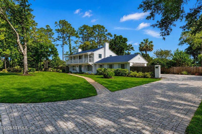 8239 Hollyridge Rd, Jacksonville, FL 32256