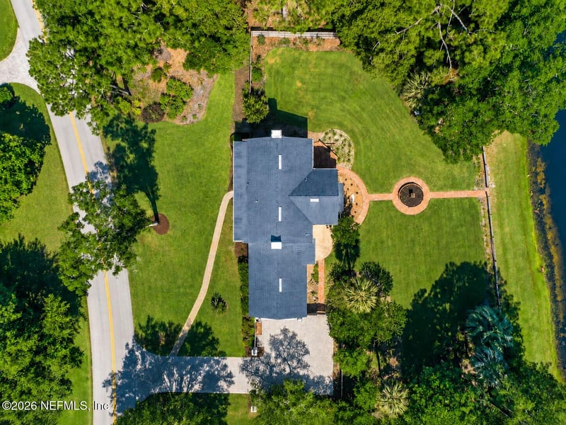 8239 Hollyridge Rd, Jacksonville, FL 32256