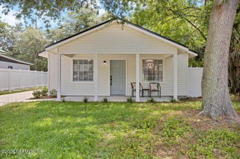 824 S 10th St, Fernandina Beach, FL 32034