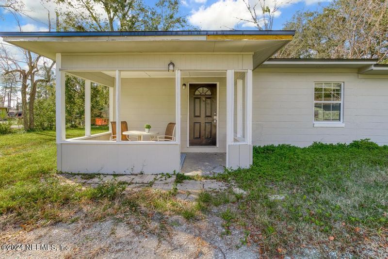 8241 Dickie Dr, Jacksonville, FL 32216