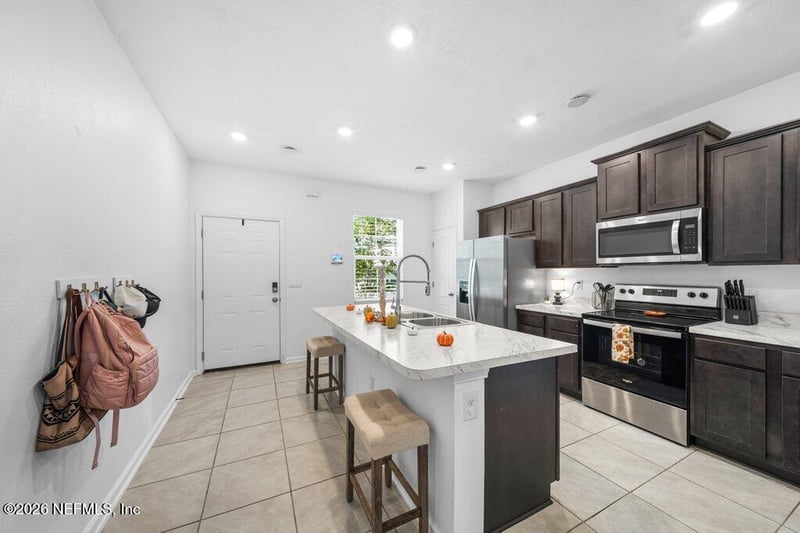 8241 Watercourse Way, Jacksonville, FL 32211