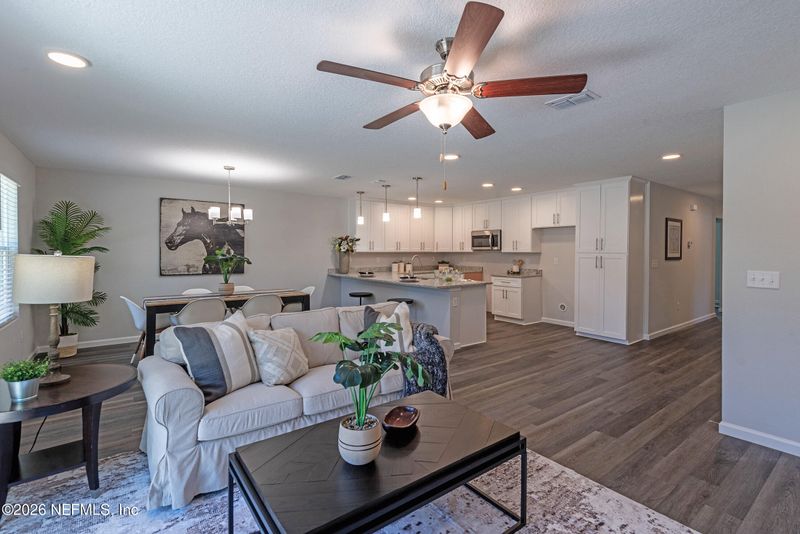 8247 Berry Ave, Jacksonville, FL 32211