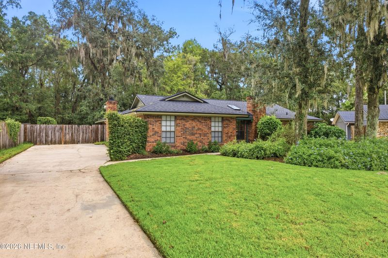 8249 Old Port Cir N, Jacksonville, FL 32216