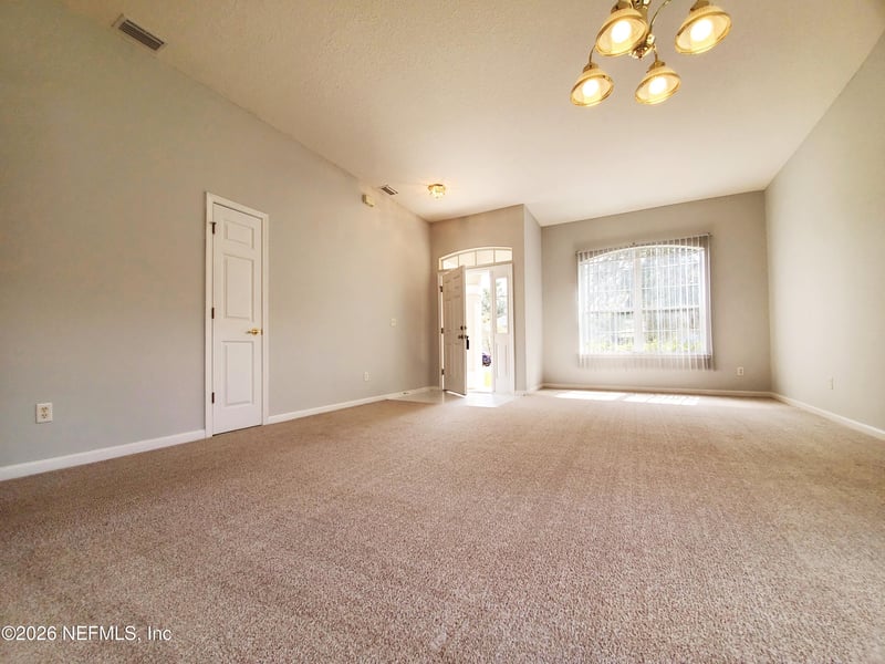 825 Lord Nelson Blvd, Jacksonville, FL 32218