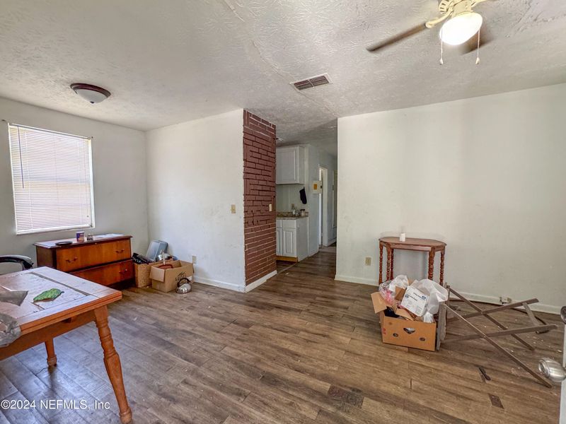 825 Oakley St, Jacksonville, FL 32202