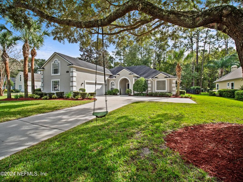 8250 Ashworth Ct, Jacksonville, FL 32256