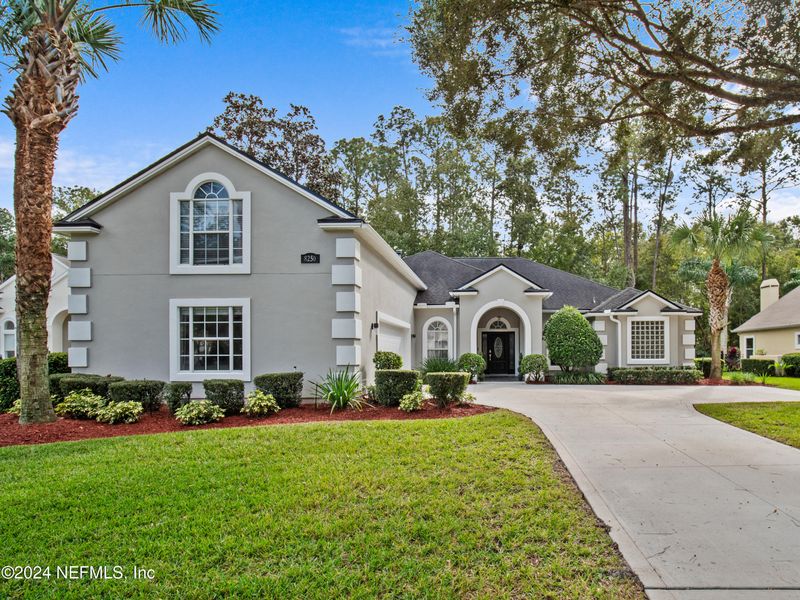 8250 Ashworth Ct, Jacksonville, FL 32256