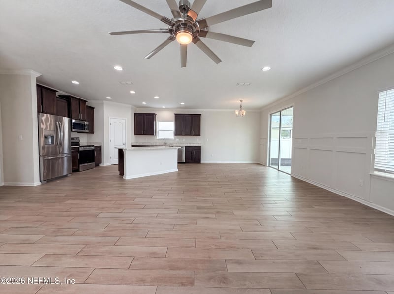 8250 Cape Fox Dr, Jacksonville, FL 32222
