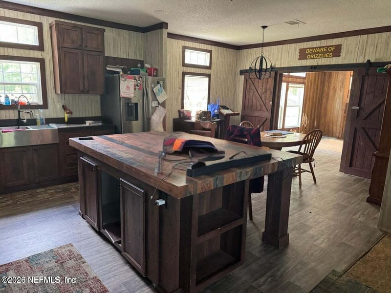 826 Johns Ave, Orange Park, FL 32065