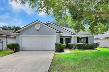 8267 Stelling Dr, Jacksonville, FL 32244