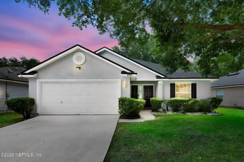 8267 Stelling Dr, Jacksonville, FL 32244
