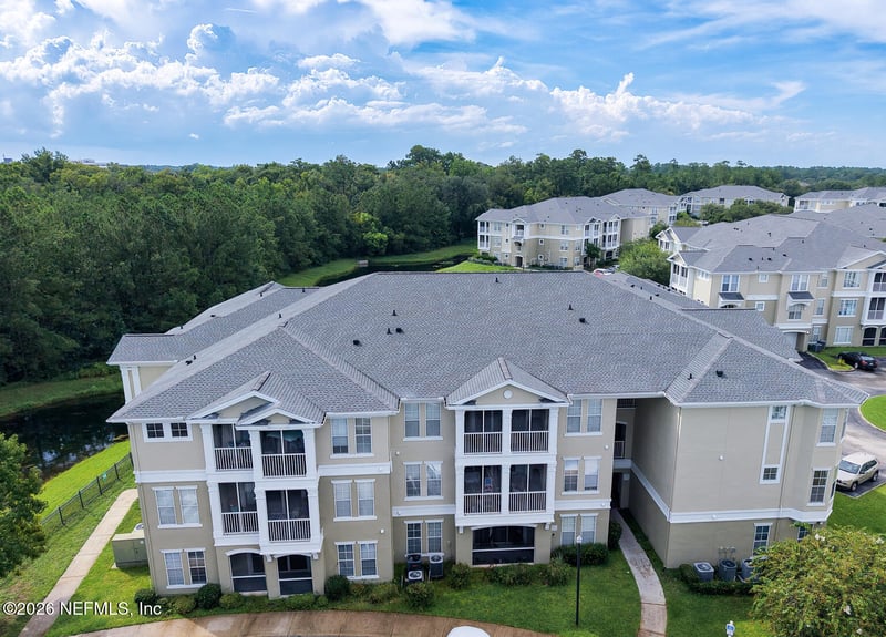 8290 Gate Pw #608, Jacksonville, FL 32216