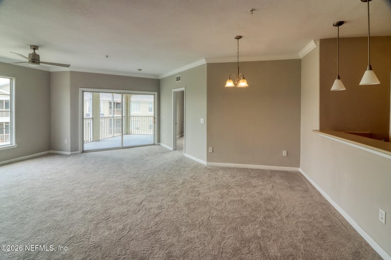 8290 Gate Pw W #1115, Jacksonville, FL 32216