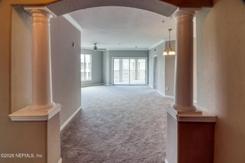 8290 Gate Pw W #1115, Jacksonville, FL 32216