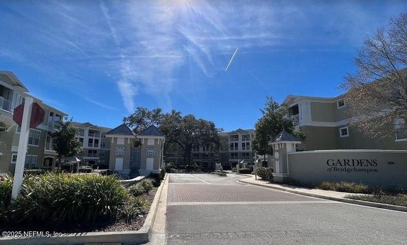 8290 Gate Pw W #1318, Jacksonville, FL 32216