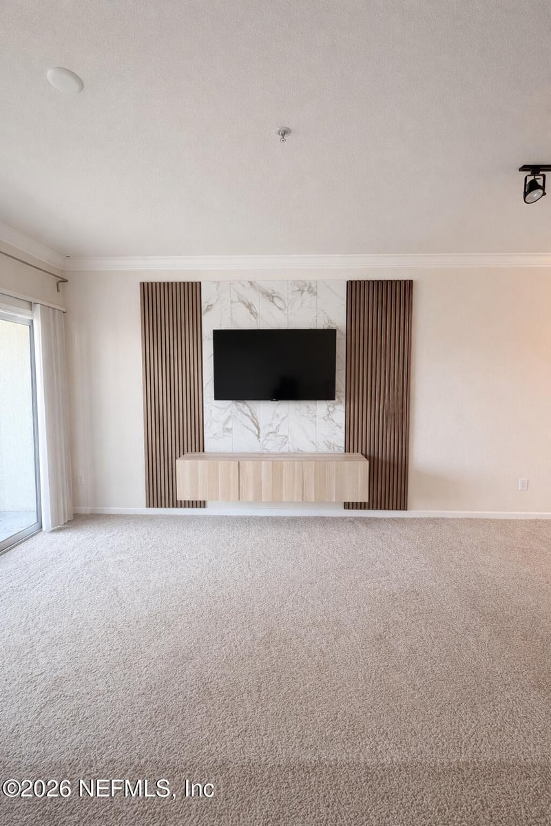 8290 Gate Pw W #141, Jacksonville, FL 32216