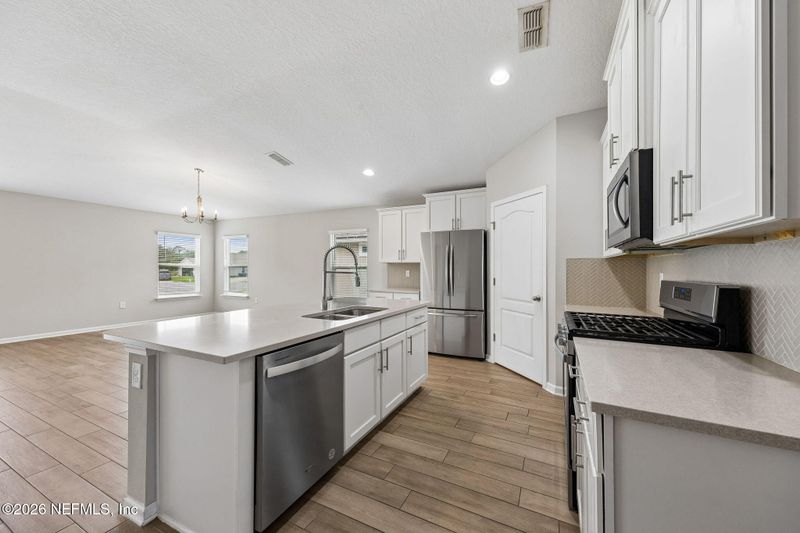 82905 Thompson Ln, Fernandina Beach, FL 32034