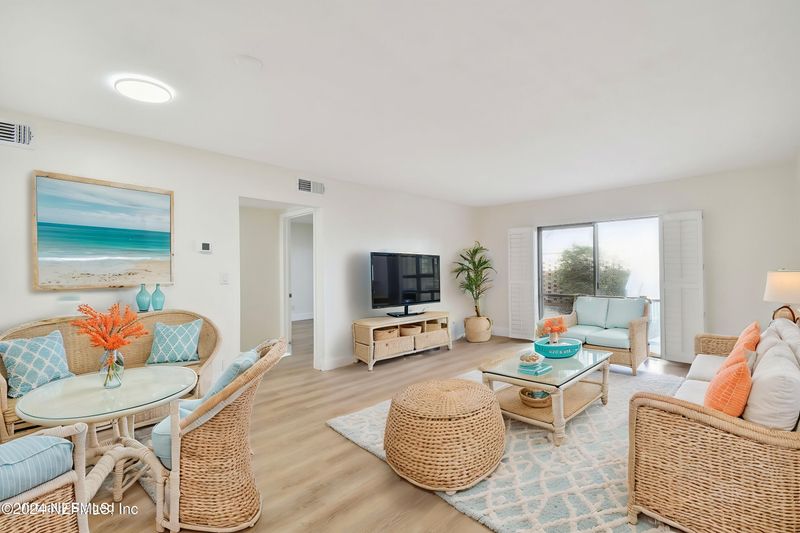 83 Comares Ave #1B, St Augustine, FL 32080