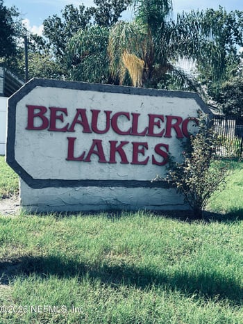 8300 Plaza Gate Ln #1071, Jacksonville, FL 32217