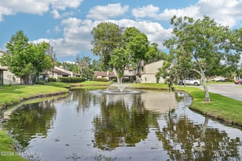 8300 Plaza Gate Ln #1242, Jacksonville, FL 32217