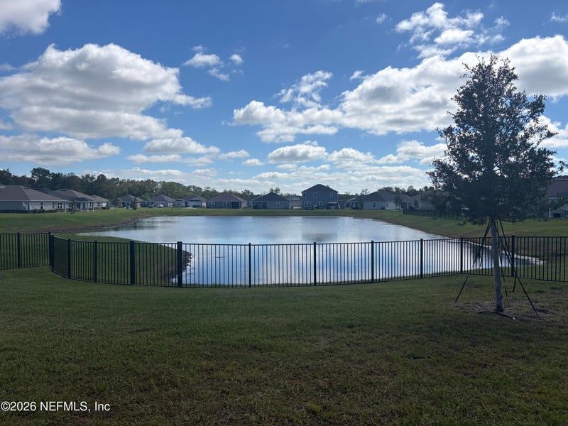8302 Hawkes Meadow Dr, Jacksonville, FL 32219