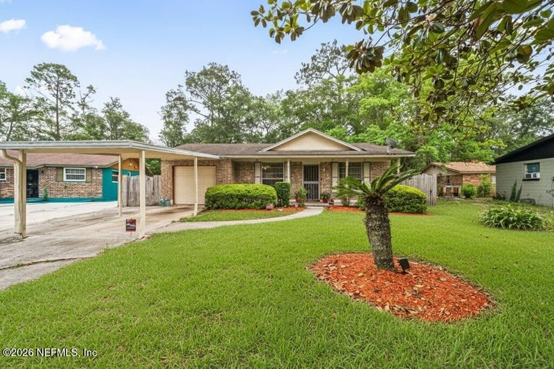 8307 Gullege Dr, Jacksonville, FL 32219