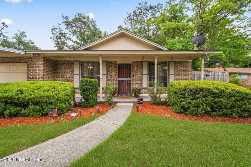 8307 Gullege Dr, Jacksonville, FL 32219