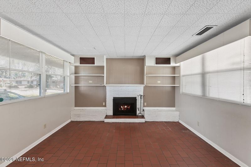8309 Calento St, Jacksonville, FL 32211