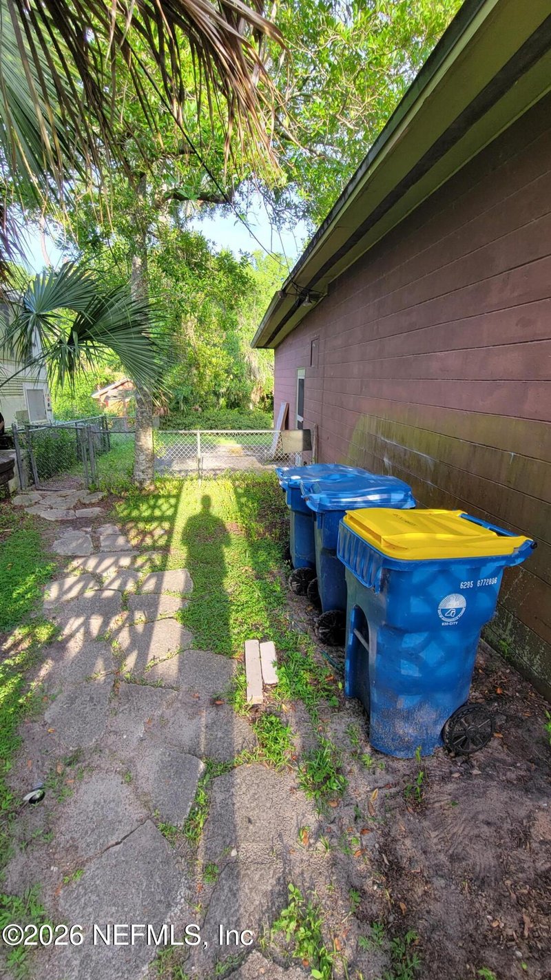831 E Brookmont Ave, Jacksonville, FL 32211