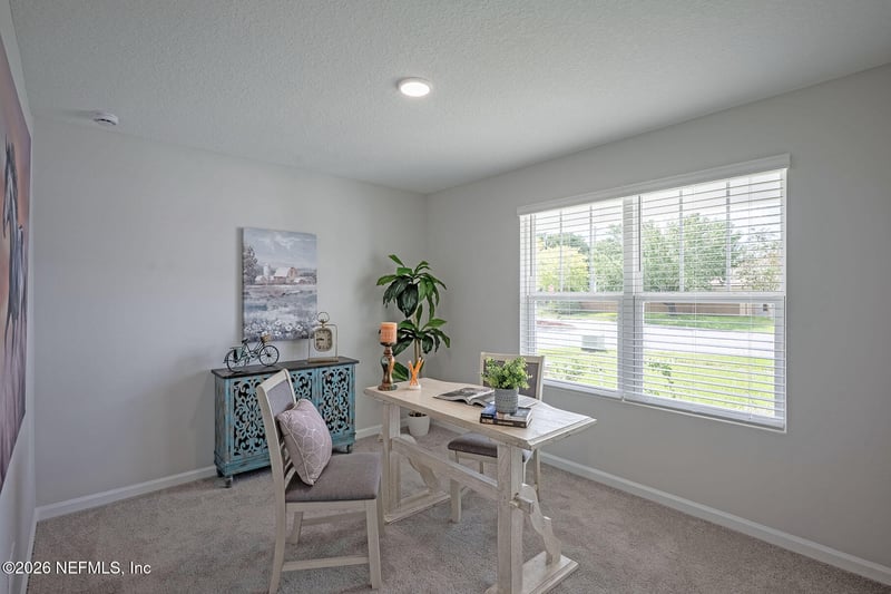 831 Noah Rd, Jacksonville, FL 32218