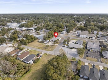 831 S 8th St, Fernandina Beach, FL 32034