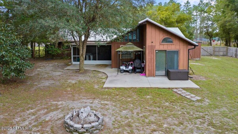 831 SE 50th St, Keystone Heights, FL 32656