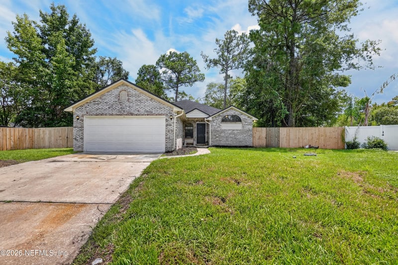 831 Wicklow Ct, Orange Park, FL 32065