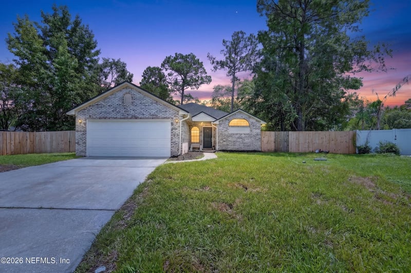 831 Wicklow Ct, Orange Park, FL 32065