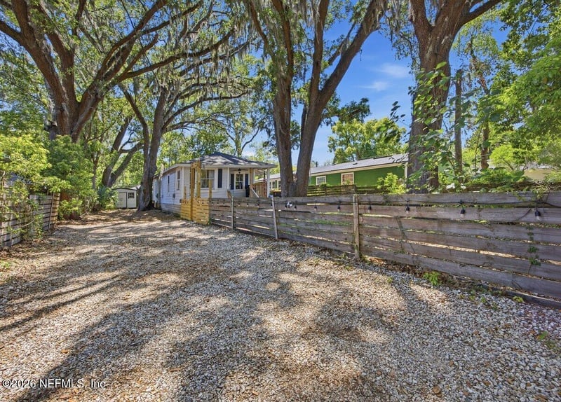 8318 Osteen St, Jacksonville, FL 32210