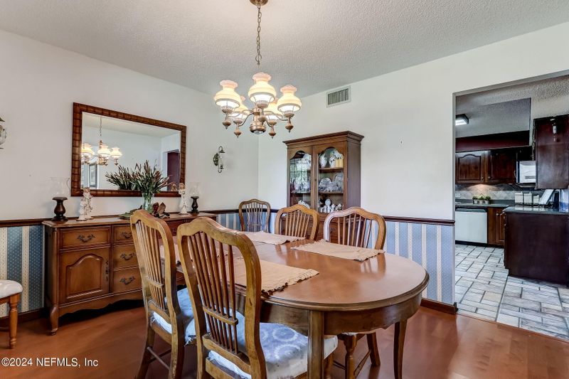 8324 Lenox Ave, Jacksonville, FL 32221