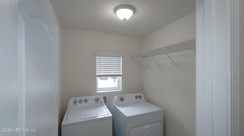 8324 Meadow Walk Ln, Jacksonville, FL 32256