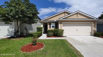 8324 Meadow Walk Ln, Jacksonville, FL 32256