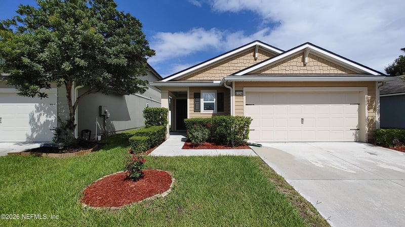 8324 Meadow Walk Ln, Jacksonville, FL 32256