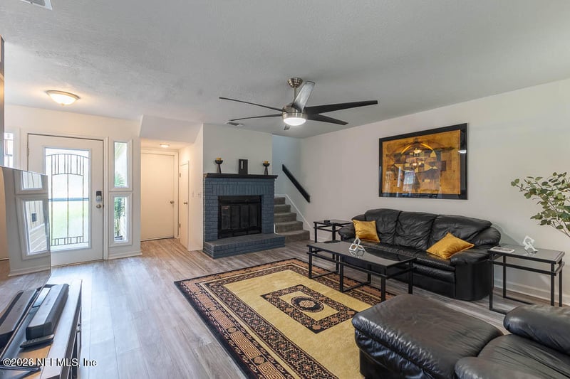 8332 Newgate Cir W, Jacksonville, FL 32244